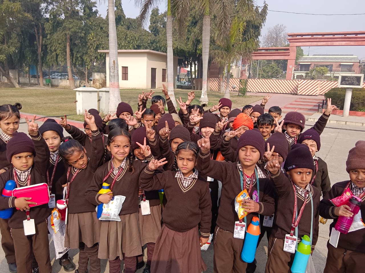 JUNIOR STUDENTS VISIT